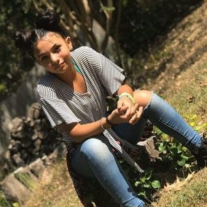 Meet your Posher, Valerie